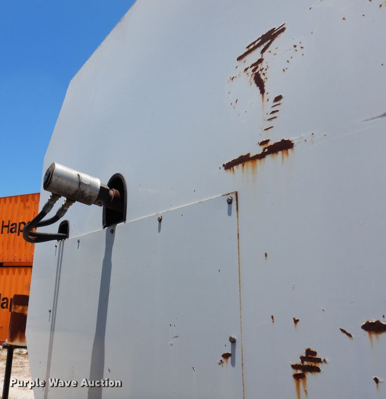 image for item DJ0820 2004 GMC C4500  sewer rodder truck