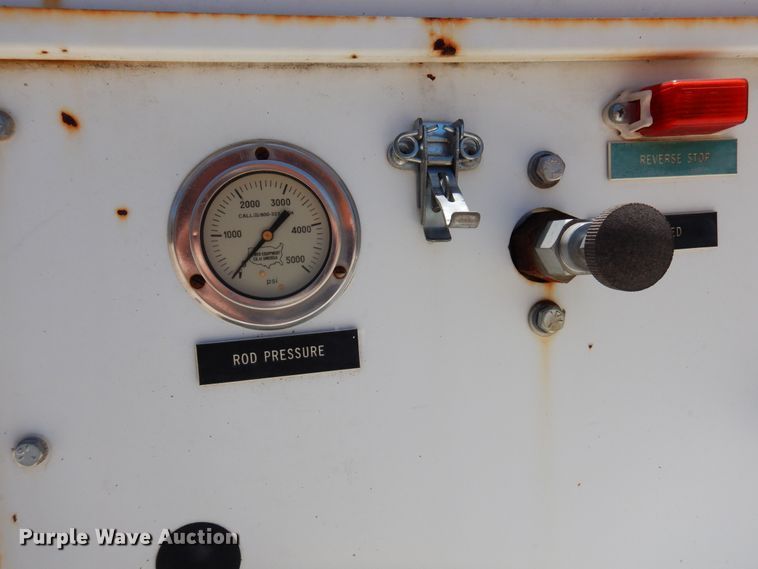 image for item DJ0820 2004 GMC C4500  sewer rodder truck