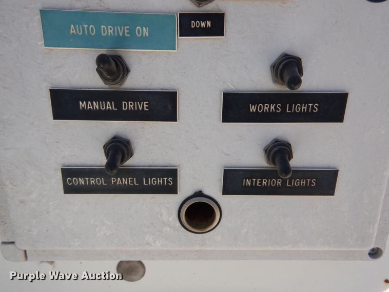 image for item DJ0820 2004 GMC C4500  sewer rodder truck