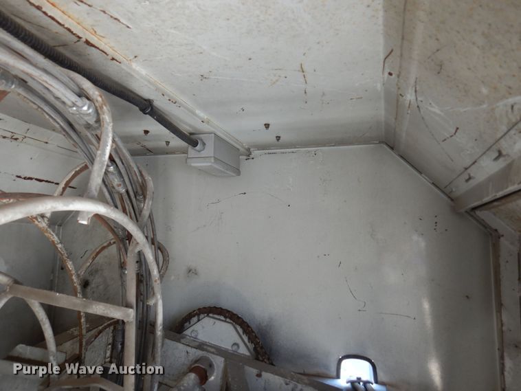 image for item DJ0820 2004 GMC C4500  sewer rodder truck