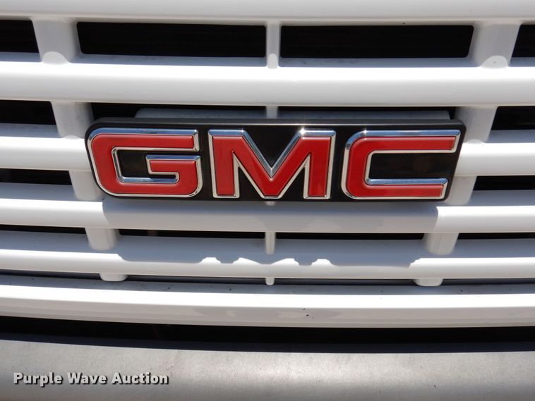 image for item DJ0820 2004 GMC C4500  sewer rodder truck