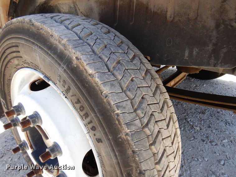 image for item DJ0820 2004 GMC C4500  sewer rodder truck