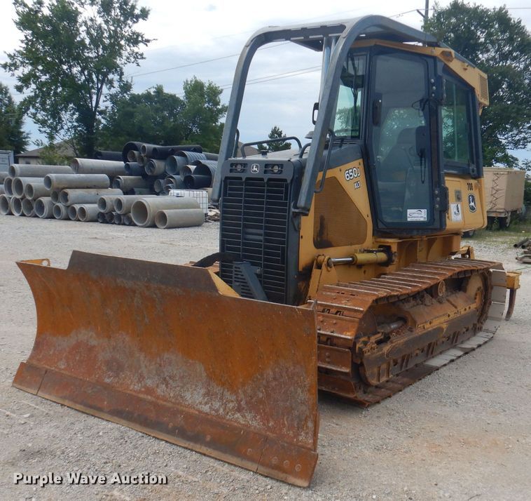 image for item DJ3835 2006 John Deere 650J XLT  dozer