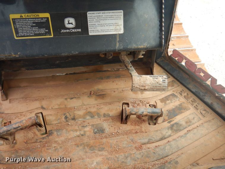 image for item DJ3835 2006 John Deere 650J XLT  dozer