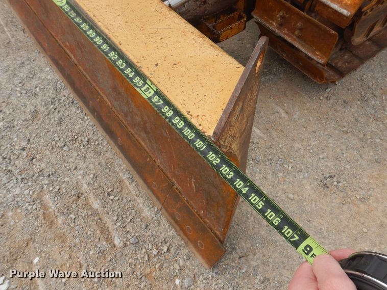 image for item DJ3835 2006 John Deere 650J XLT  dozer