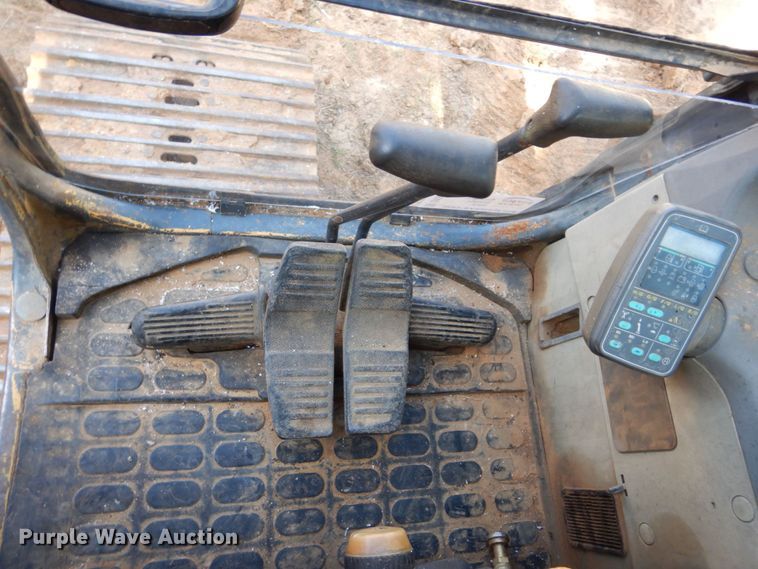 image for item DK0387 1998 Komatsu PC200LC-6LE  excavator