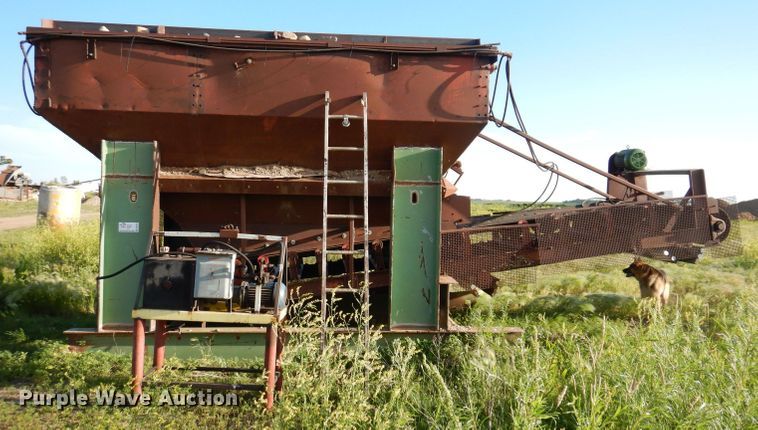 image for item DK2011 Hopper feeder