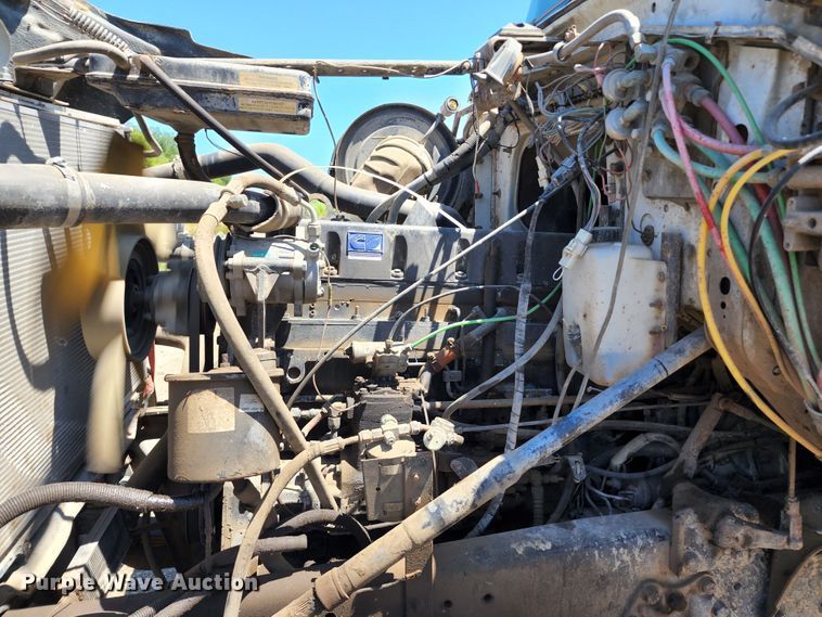 image for item DL6608 1992 Ford LT9000  flatbed truck