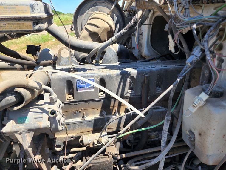 image for item DL6608 1992 Ford LT9000  flatbed truck