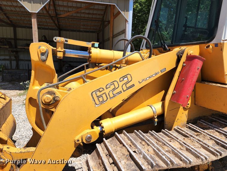 image for item DL6646 2005 Liebherr LR622B  track loader