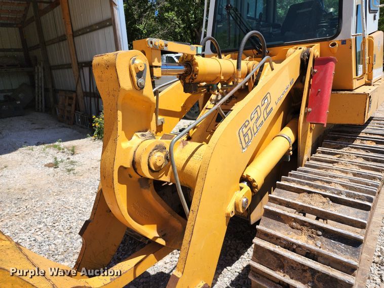 image for item DL6646 2005 Liebherr LR622B  track loader