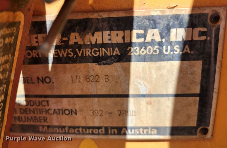 image for item DL6646 2005 Liebherr LR622B  track loader