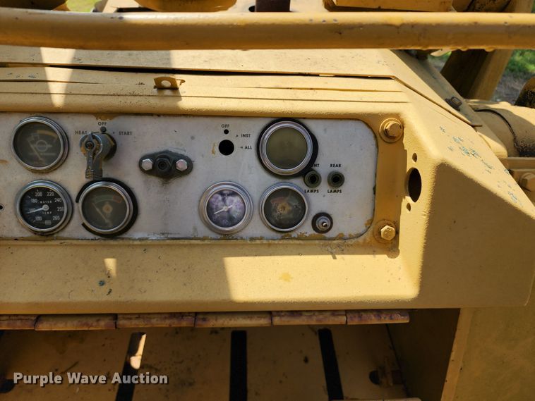 image for item DL6659 1969 Caterpillar 977K track loader