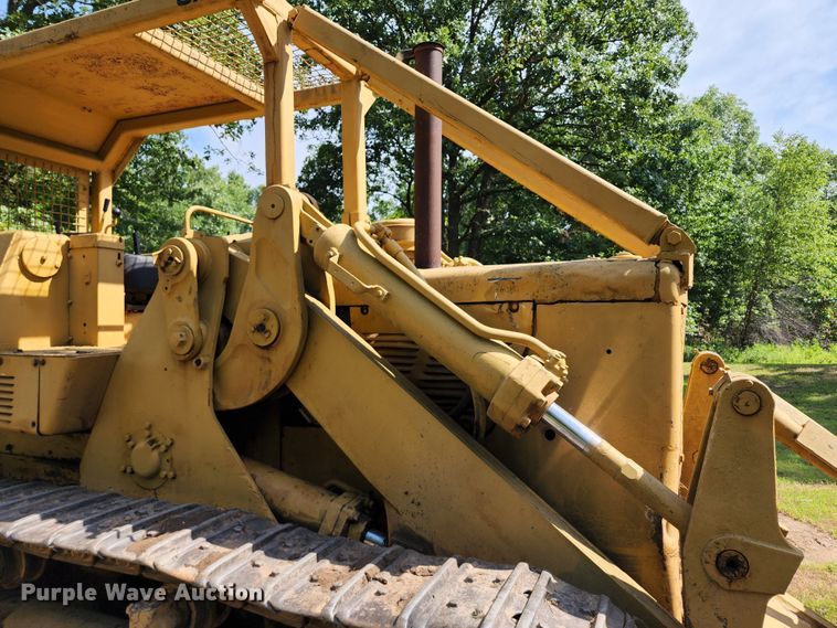image for item DL6659 1969 Caterpillar 977K track loader