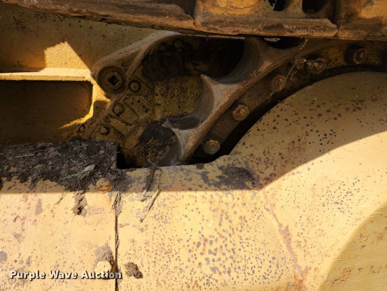 image for item DL6659 1969 Caterpillar 977K track loader