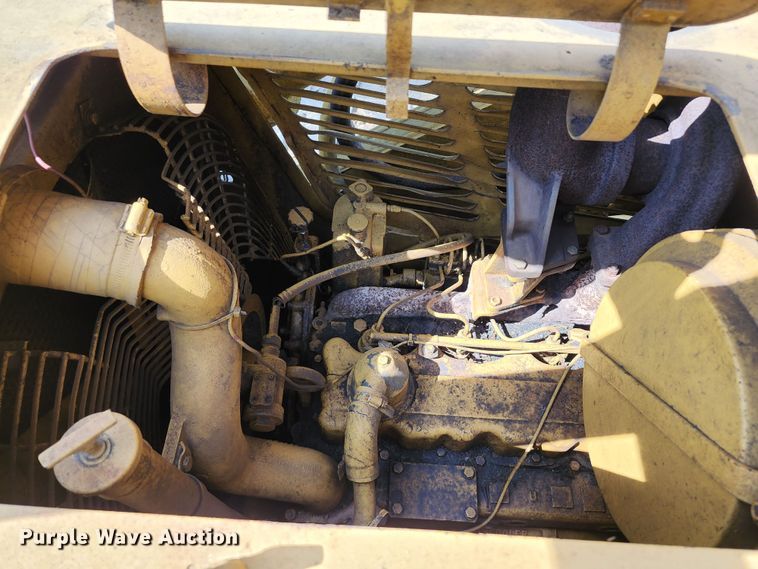 image for item DL6659 1969 Caterpillar 977K track loader