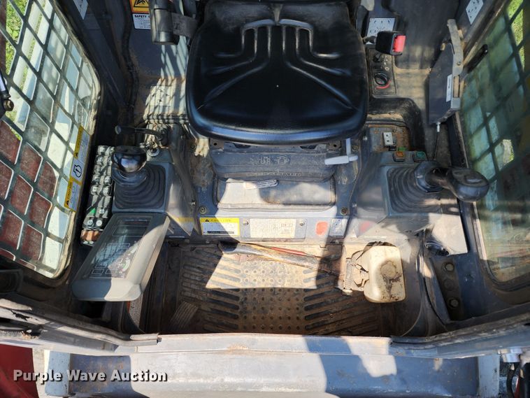 image for item DL6660 2016 Takeuchi TL12  tracked skid steer loader