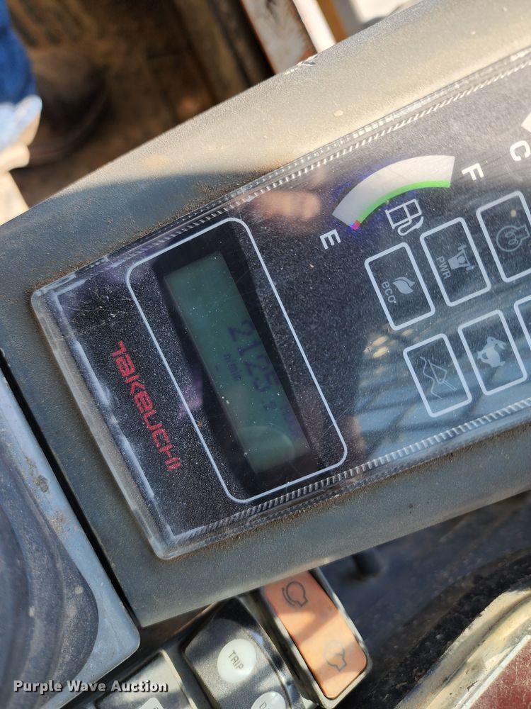 image for item DL6660 2016 Takeuchi TL12  tracked skid steer loader