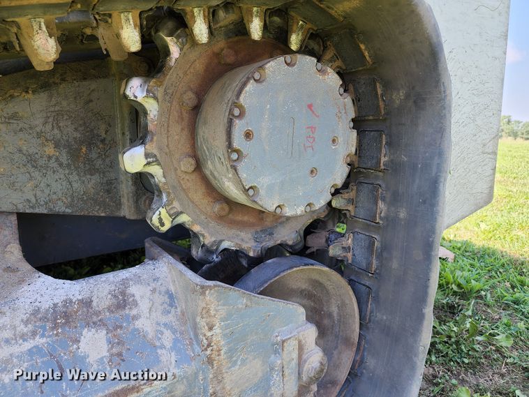 image for item DL6660 2016 Takeuchi TL12  tracked skid steer loader