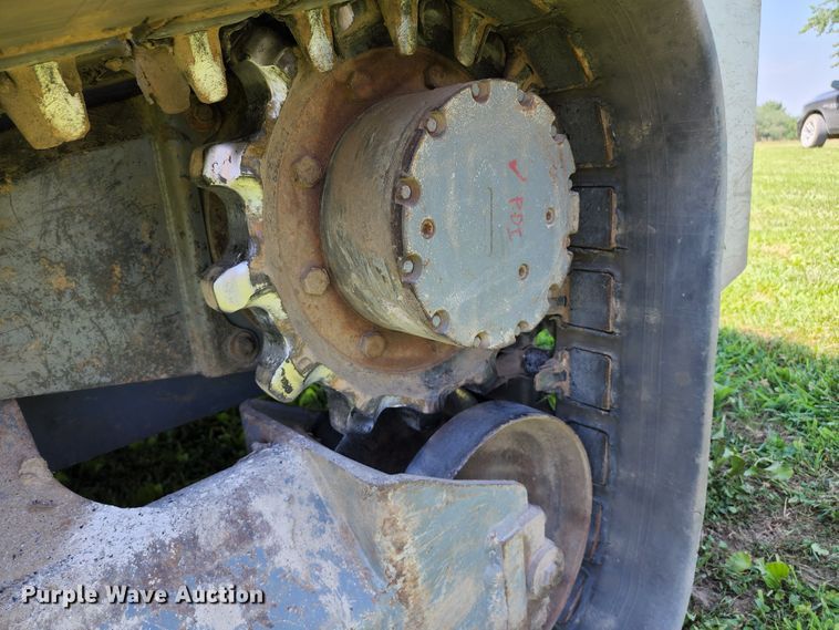 image for item DL6660 2016 Takeuchi TL12  tracked skid steer loader