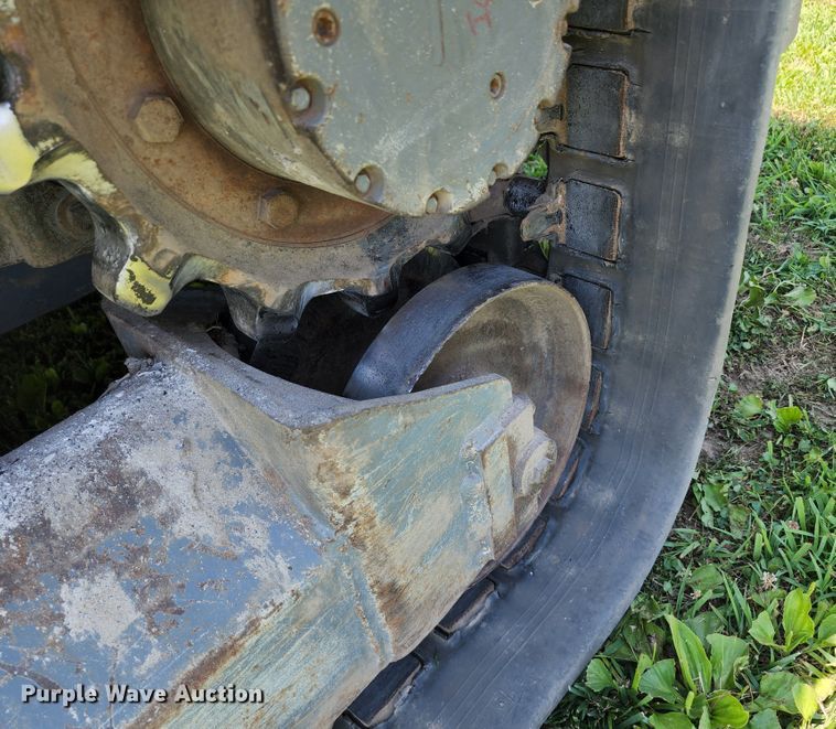 image for item DL6660 2016 Takeuchi TL12  tracked skid steer loader