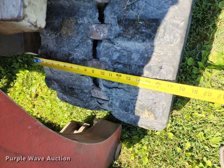 image for item DL6660 2016 Takeuchi TL12  tracked skid steer loader