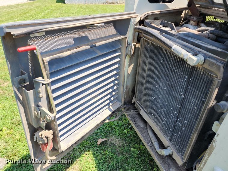 image for item DL6660 2016 Takeuchi TL12  tracked skid steer loader