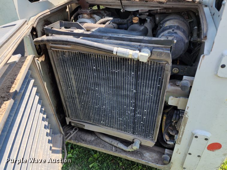 image for item DL6660 2016 Takeuchi TL12  tracked skid steer loader