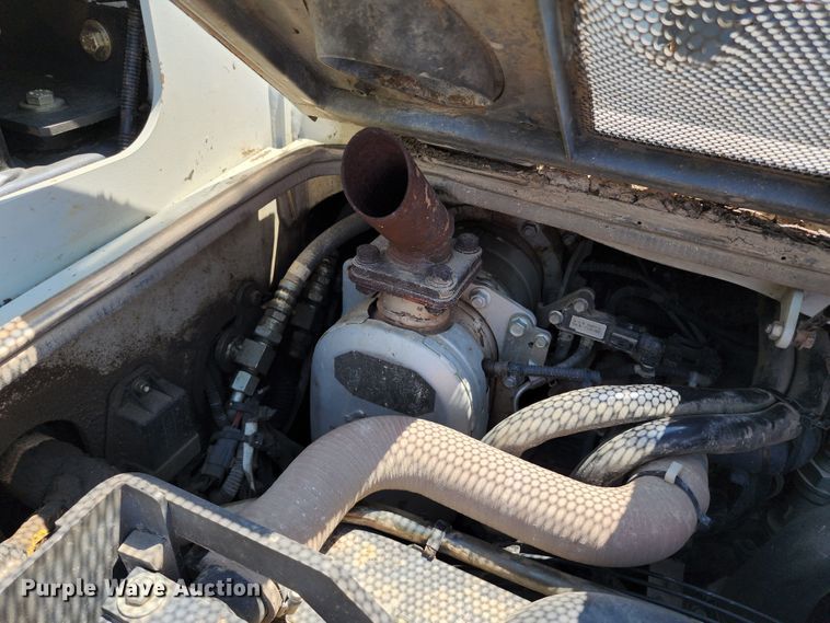 image for item DL6660 2016 Takeuchi TL12  tracked skid steer loader