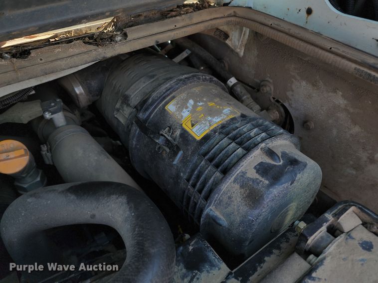 image for item DL6660 2016 Takeuchi TL12  tracked skid steer loader