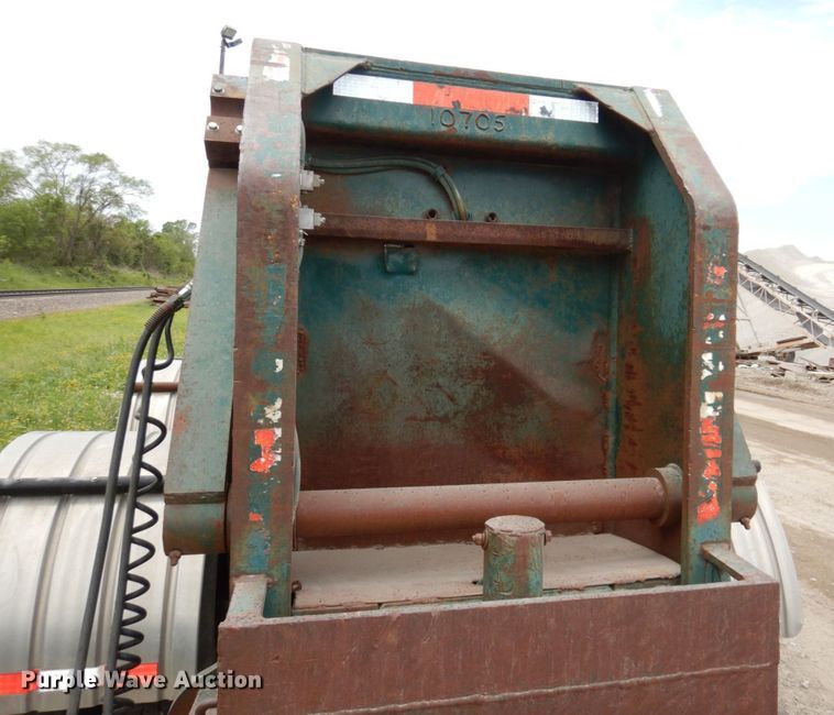 image for item DM2278 1994 Talbert T4DW-50-HRG-RA-1-T1 lowboy equipment trailer