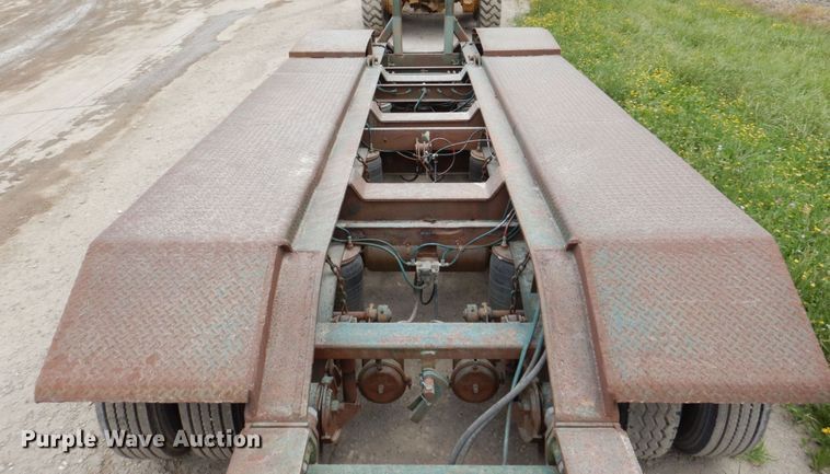 image for item DM2278 1994 Talbert T4DW-50-HRG-RA-1-T1 lowboy equipment trailer