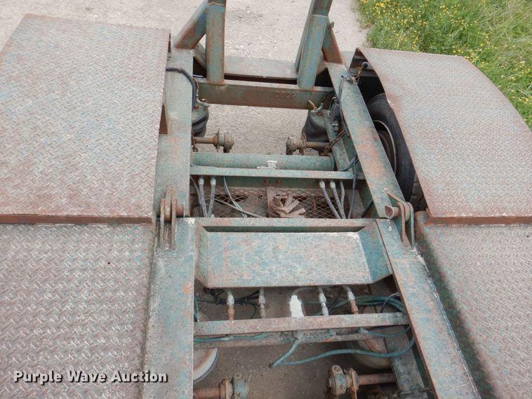 image for item DM2278 1994 Talbert T4DW-50-HRG-RA-1-T1 lowboy equipment trailer