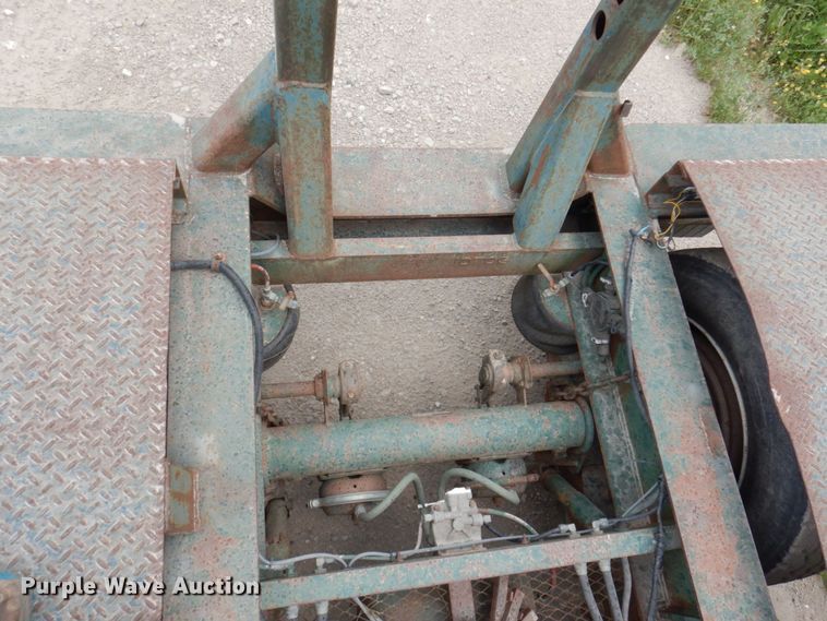image for item DM2278 1994 Talbert T4DW-50-HRG-RA-1-T1 lowboy equipment trailer