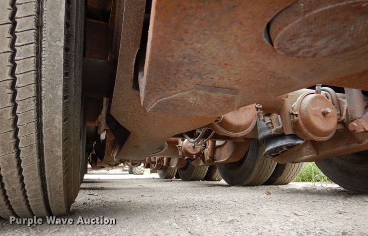 image for item DM2278 1994 Talbert T4DW-50-HRG-RA-1-T1 lowboy equipment trailer