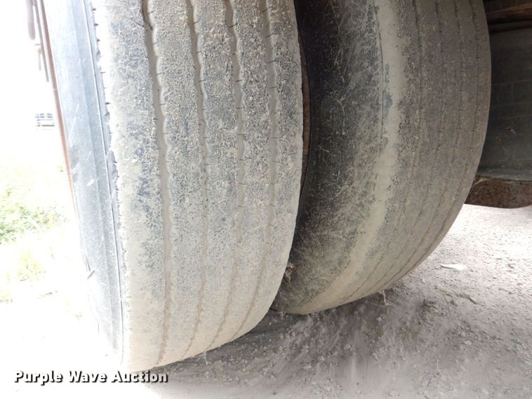 image for item DM2278 1994 Talbert T4DW-50-HRG-RA-1-T1 lowboy equipment trailer