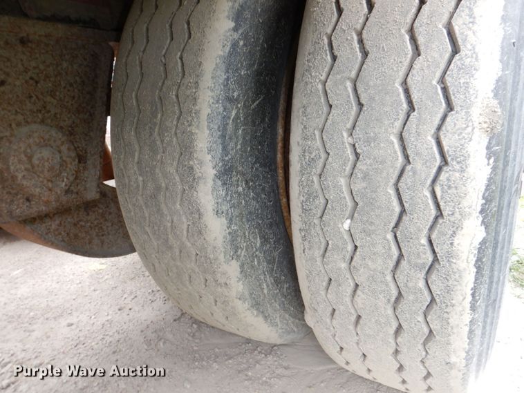 image for item DM2278 1994 Talbert T4DW-50-HRG-RA-1-T1 lowboy equipment trailer