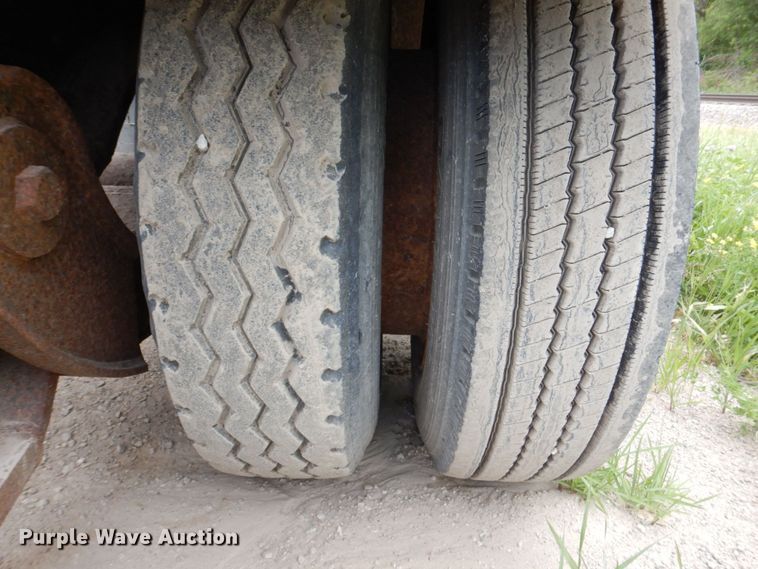 image for item DM2278 1994 Talbert T4DW-50-HRG-RA-1-T1 lowboy equipment trailer