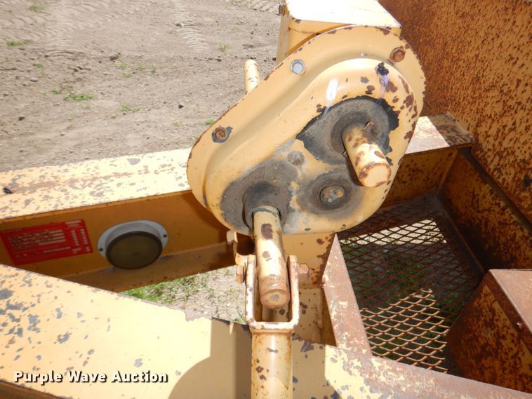 image for item DM2279 2001 Redi Haul R24215TB  tilt deck equipment trailer