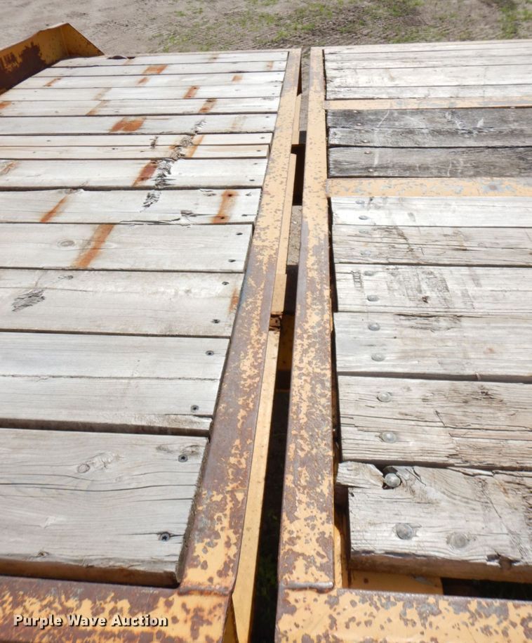 image for item DM2279 2001 Redi Haul R24215TB  tilt deck equipment trailer