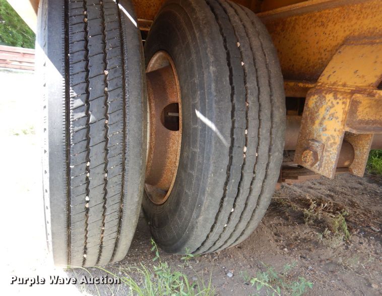 image for item DM2279 2001 Redi Haul R24215TB  tilt deck equipment trailer