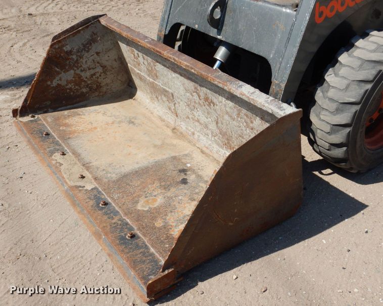 image for item DM2280 1990 Bobcat 843B  skid steer loader