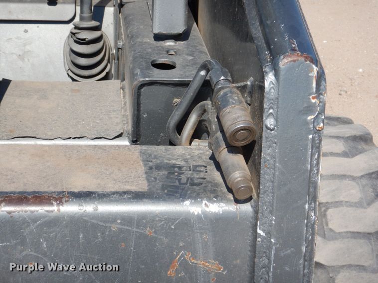 image for item DM2280 1990 Bobcat 843B  skid steer loader