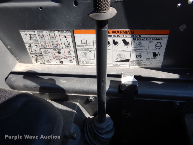 image for item DM2280 1990 Bobcat 843B  skid steer loader