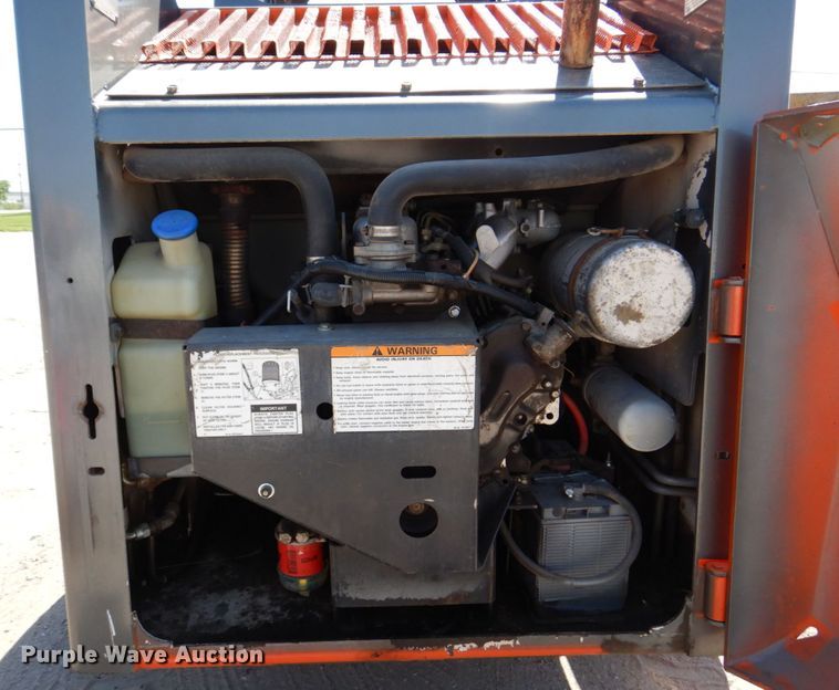 image for item DM2280 1990 Bobcat 843B  skid steer loader