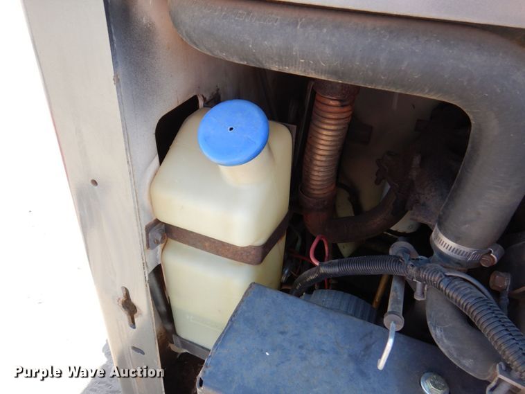 image for item DM2280 1990 Bobcat 843B  skid steer loader