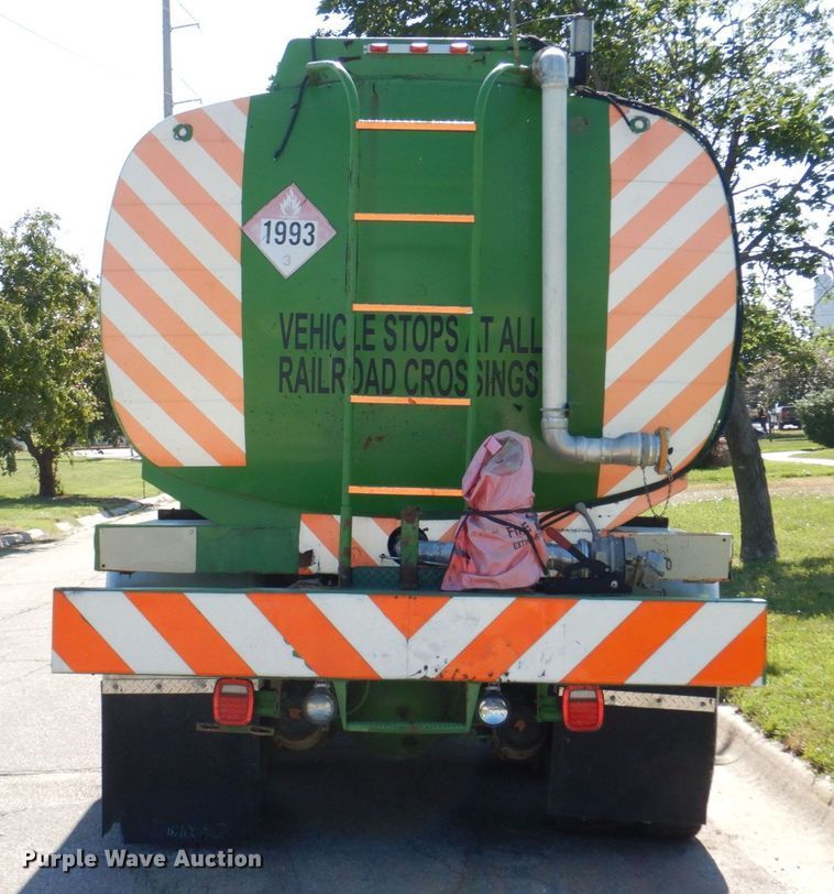 image for item DM2298 1988 Ford CT8000  fuel truck