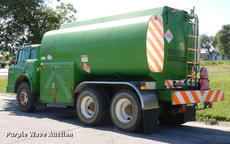 image for item DM2298 1988 Ford CT8000  fuel truck