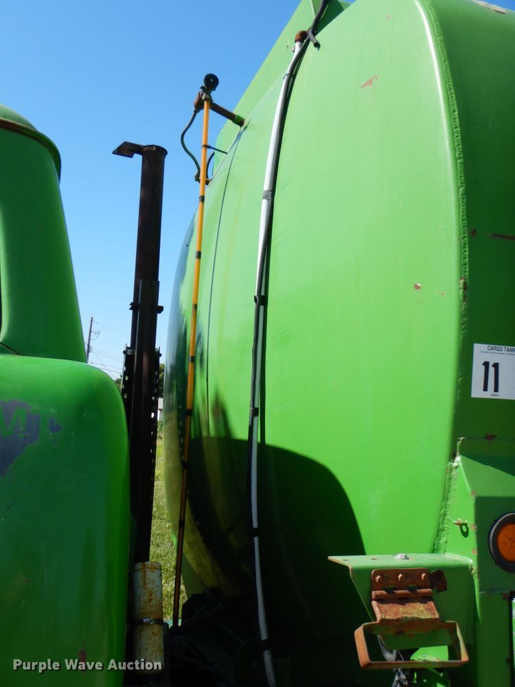 image for item DM2298 1988 Ford CT8000  fuel truck