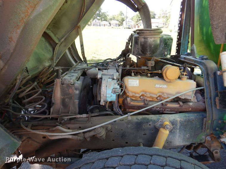 image for item DM2298 1988 Ford CT8000  fuel truck